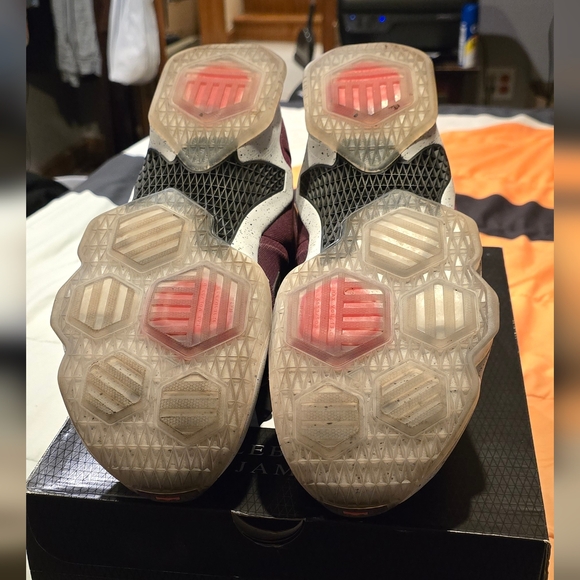 LeBron 13' Written In The Stars - Picture 3 of 5